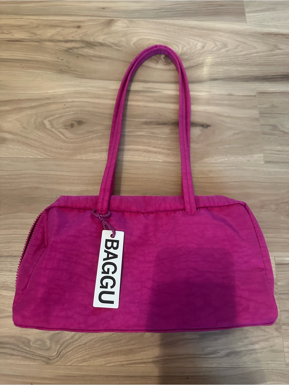 BAGGU deep Fuschia bowler bag
